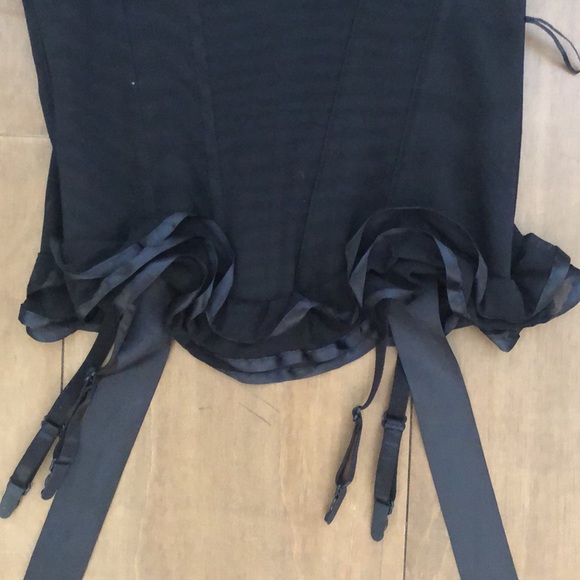 Corset Top - Picture 7 of 8